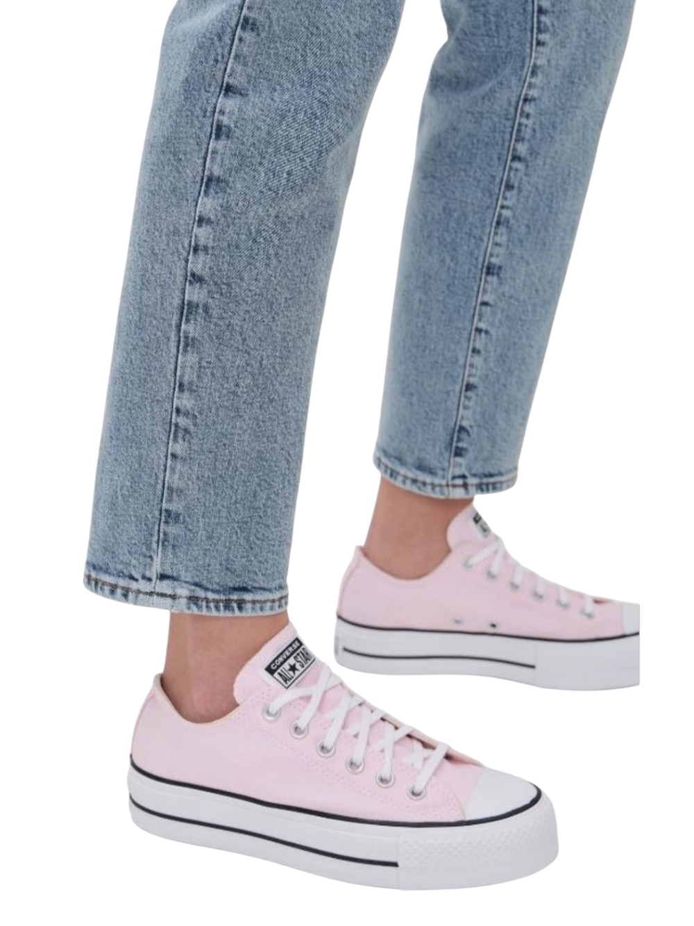 Converse Low Top Platform Sneakers in Light Pink
